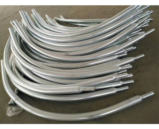 濰坊熱鍍鋅公司淺述上料注意事項(xiàng) 濰坊熱鍍鋅公司淺述上料注意事項(xiàng)