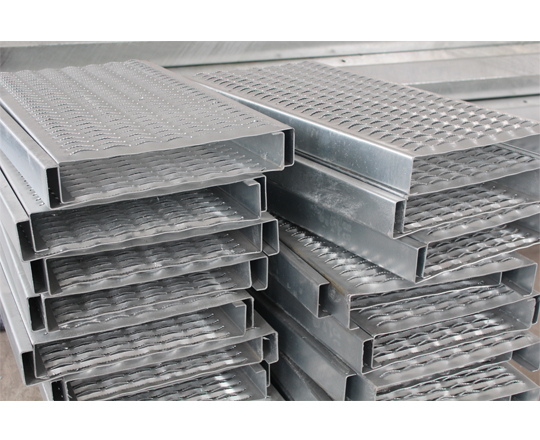 山東熱鍍鋅加工應用行業 山東熱鍍鋅加工應用行業